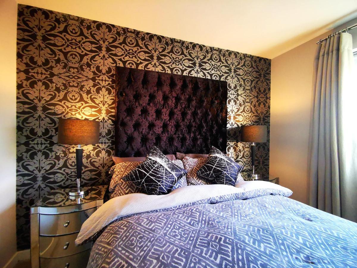 The Lawnswood - Central Manchester Holiday Home With Free Parking Exterior foto