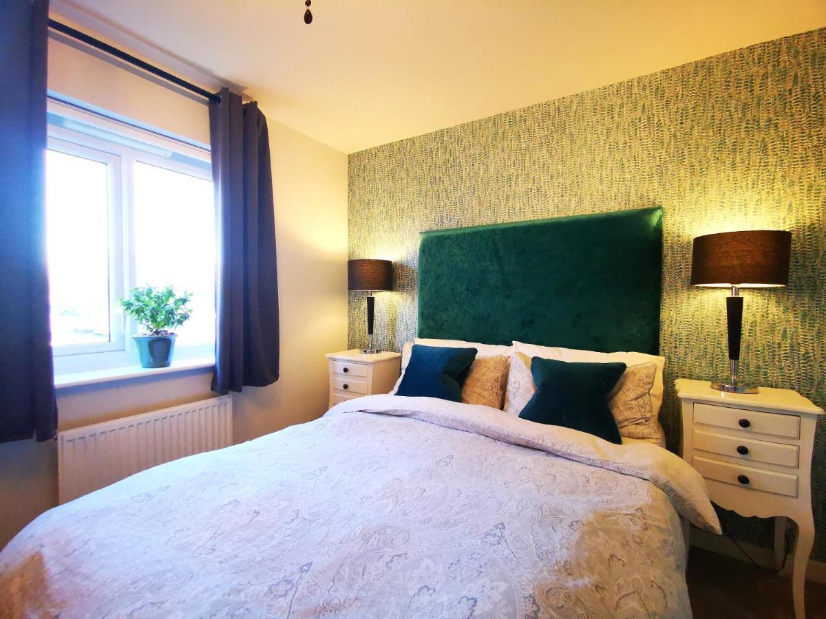 The Lawnswood - Central Manchester Holiday Home With Free Parking Exterior foto