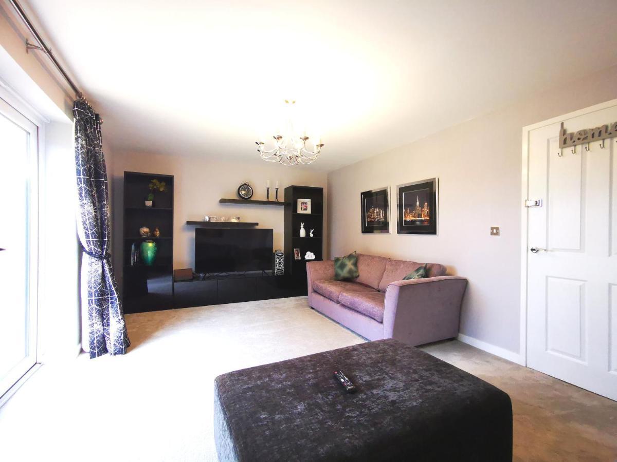 The Lawnswood - Central Manchester Holiday Home With Free Parking Exterior foto
